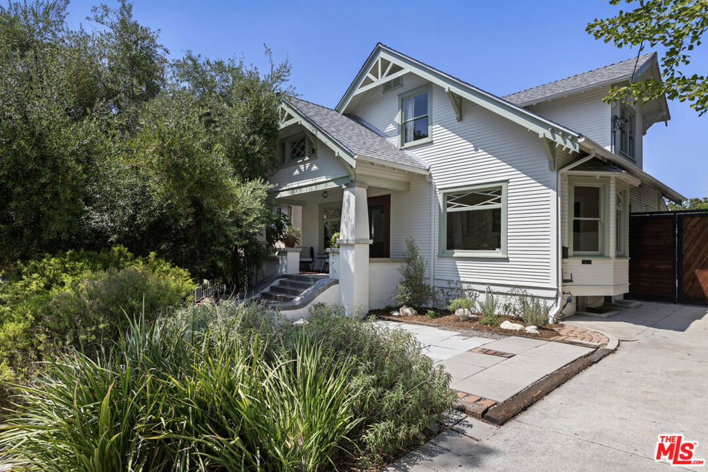 Properties 1 932 W Kensington Road