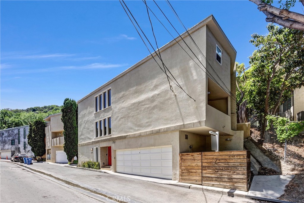3637 Dixie Canyon Place