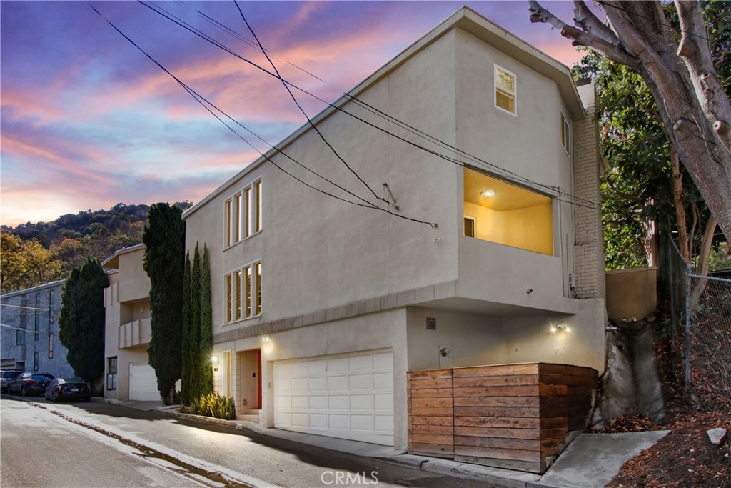 3637 Dixie Canyon Place