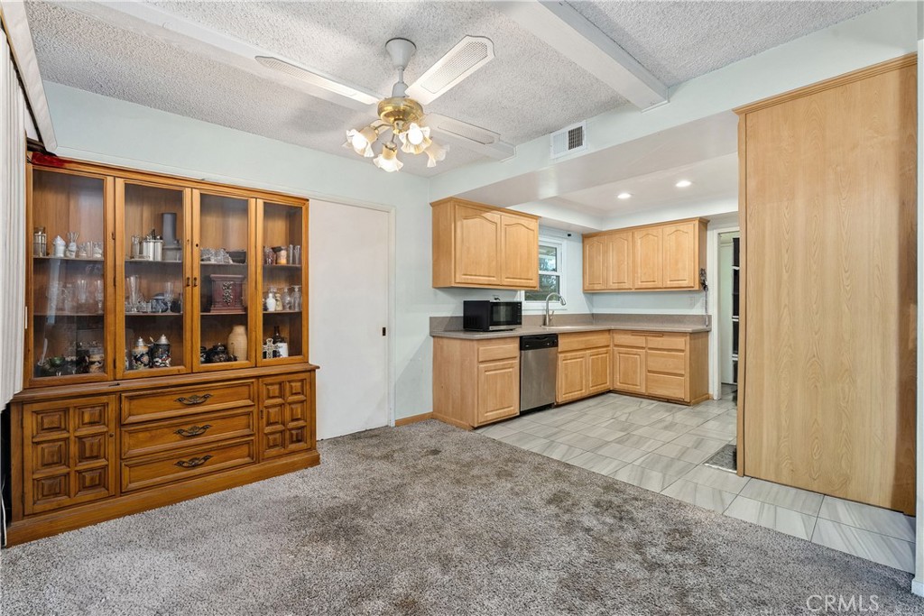 7060 Santa Ana Circle