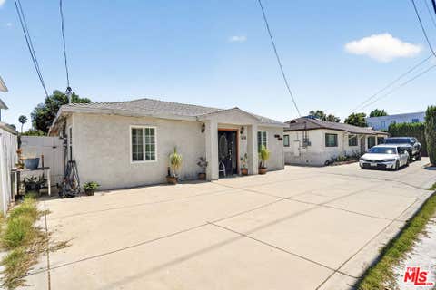 Photo of 6236 Lindley Avenue, Los Angeles, CA 91316 (MLS # 26873143)