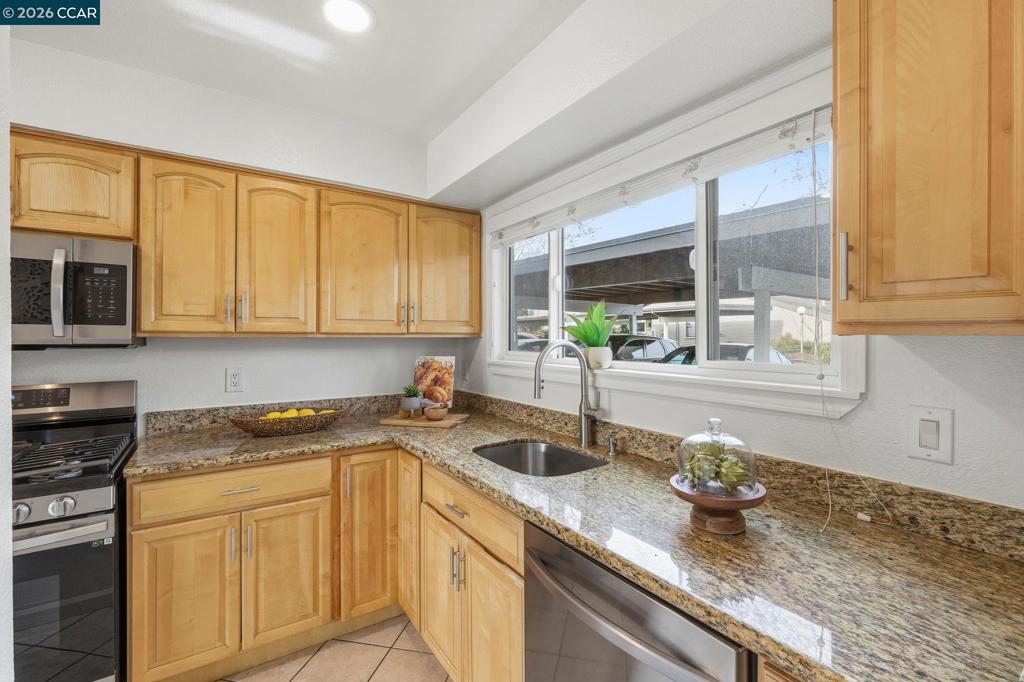 Properties 4 1195 1195 Kenwal Rd B