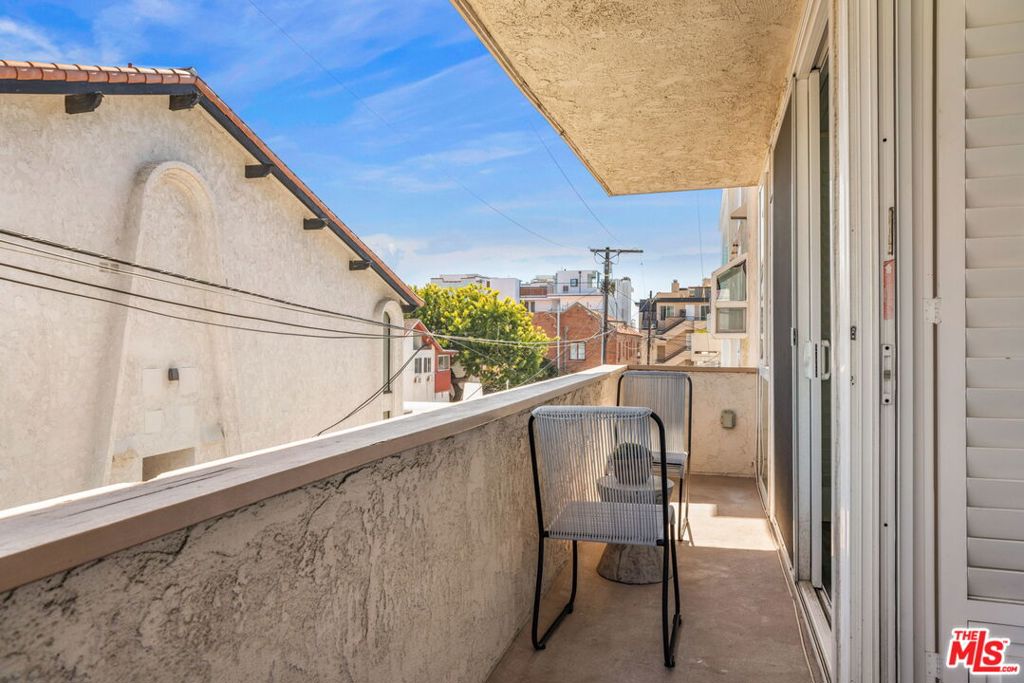 30 Driftwood Street 4