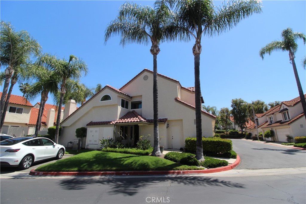 25215 Avenida Pacifica 44