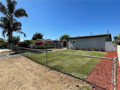 Photo of 18456 10th Street, Bloomington, CA 92316 (MLS # CV25199447)