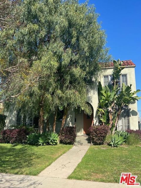 Photo of 1282 S Highland Avenue, Los Angeles, CA 90019 (MLS # 26651549)