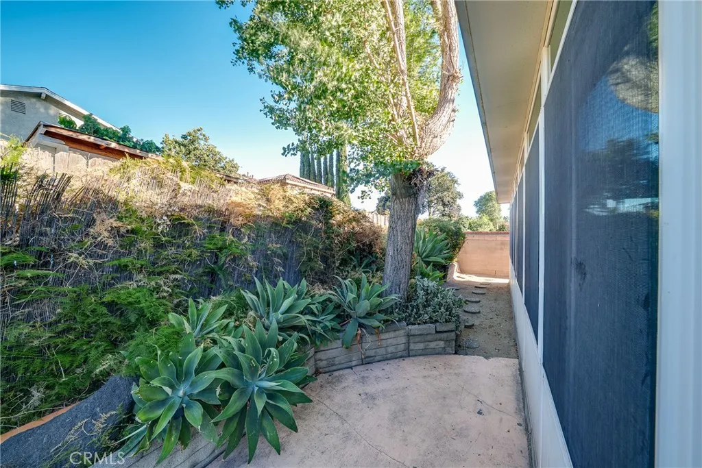 Duarte, California 91010, United States, 3 Bedrooms Bedrooms, ,2 BathroomsBathrooms,Residential,Active,207336