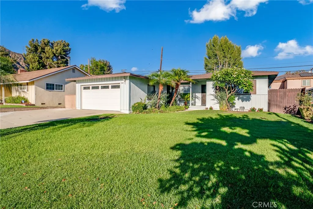 Duarte, California 91010, United States, 3 Bedrooms Bedrooms, ,2 BathroomsBathrooms,Residential,Active,207336