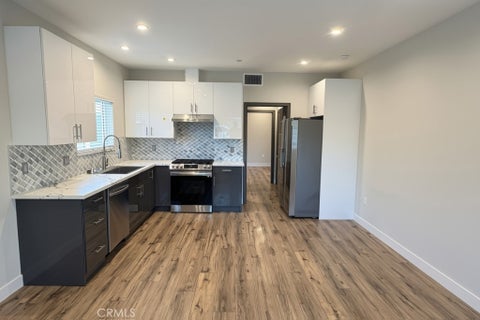 Photo of 10936 Nettleton Street, Sun Valley, CA 91352 (MLS # SR26193619)