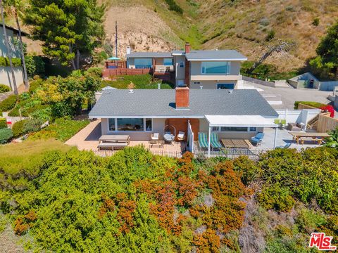 Photo of 22605 Pacific Coast Highway, Malibu, CA 90265 (MLS # 26827815)