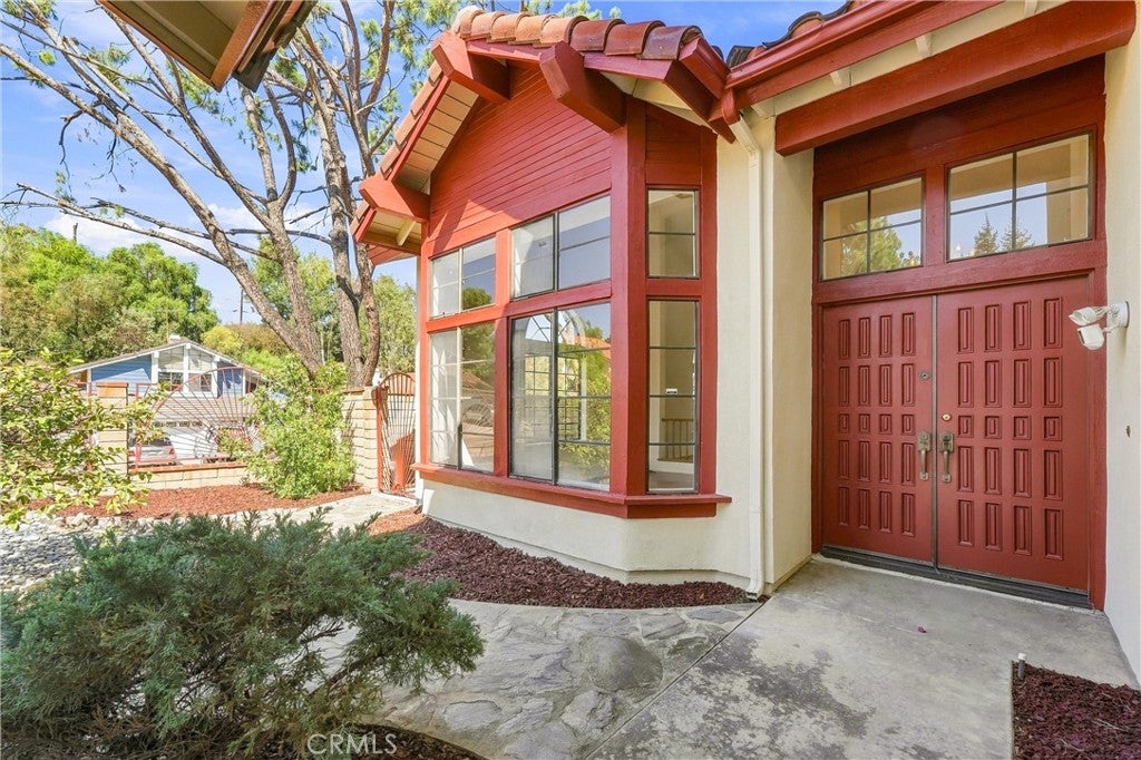 2600 Legend Lane