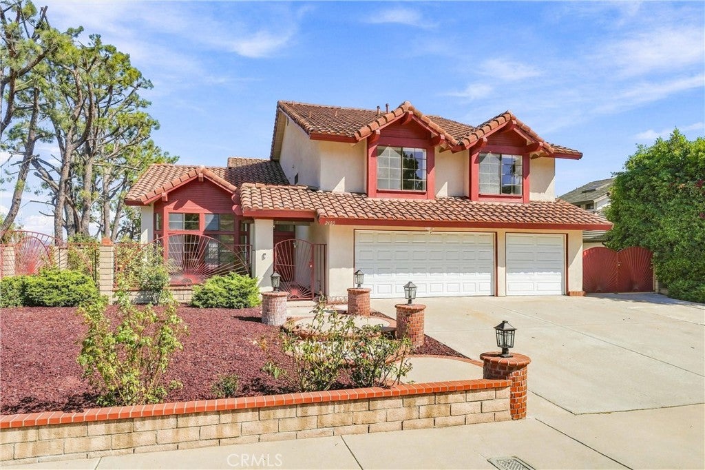 2600 Legend Lane