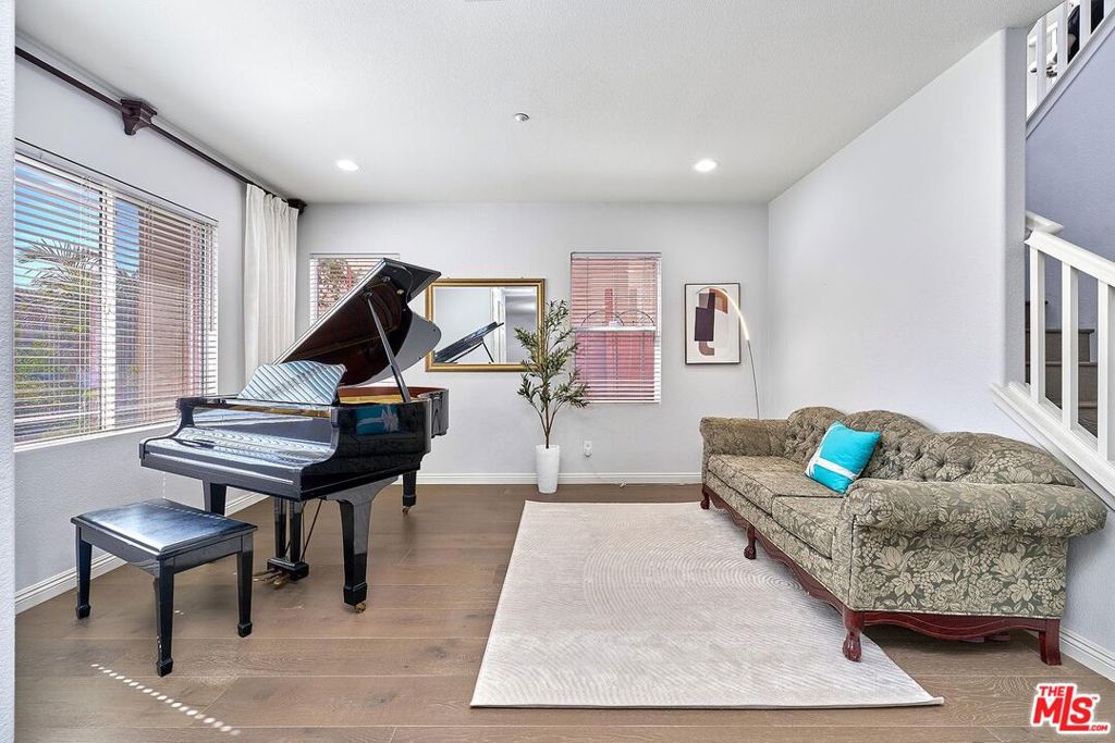 13033 Mesa Verde Way