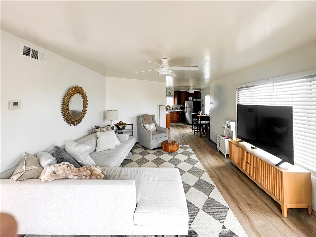 332 Avenida Cabrillo B