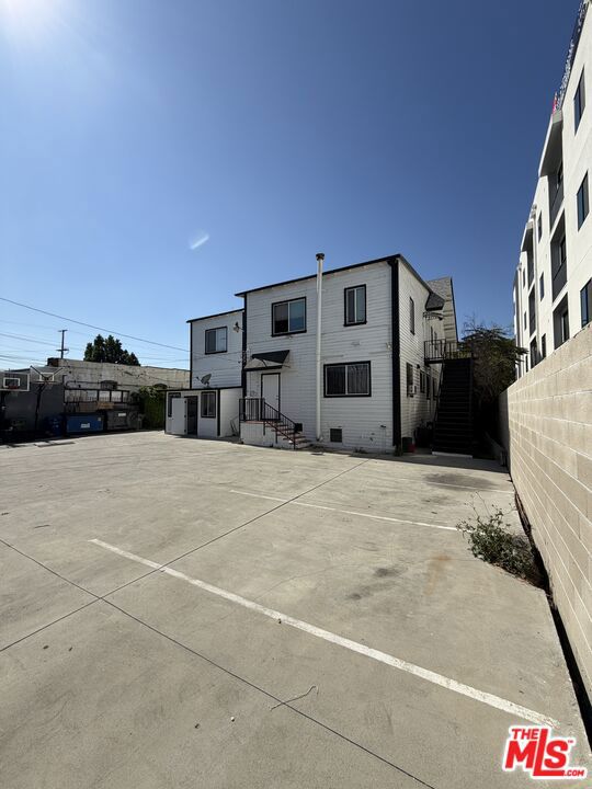 1250 Magnolia Avenue