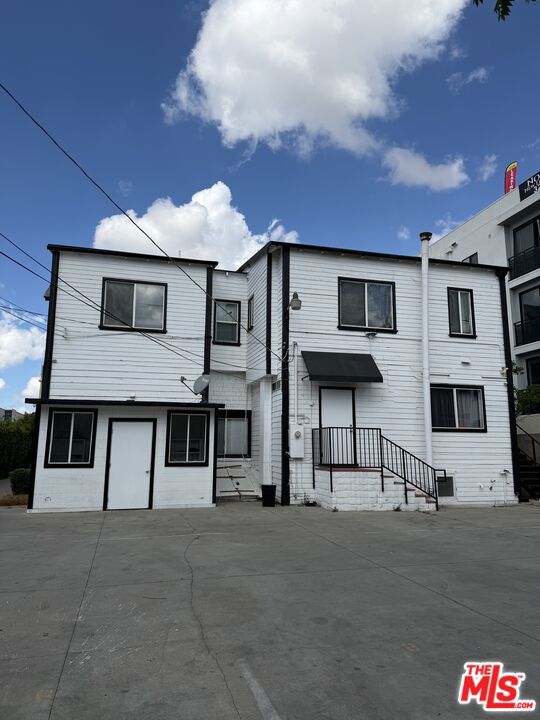 1250 Magnolia Avenue