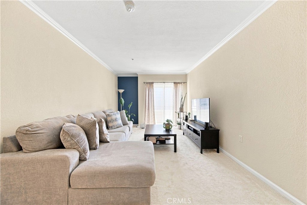 838 Pine