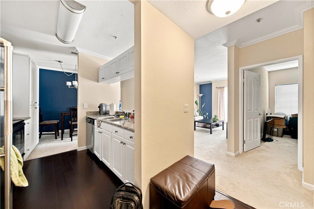 838 Pine 515