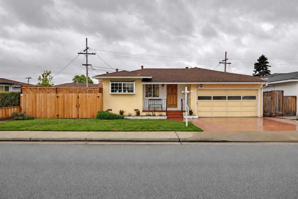 1094 Bermuda Drive, San Mateo CA 94403
