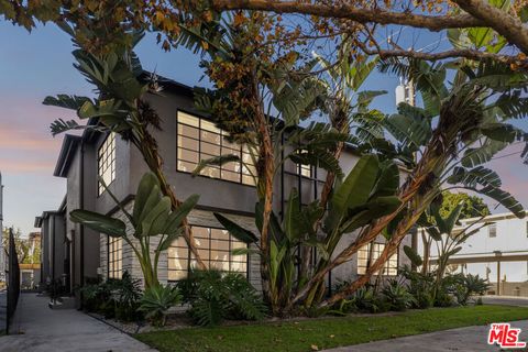 Photo of 419 S Rexford Drive, Beverly Hills, CA 90212 (MLS # 25630347)