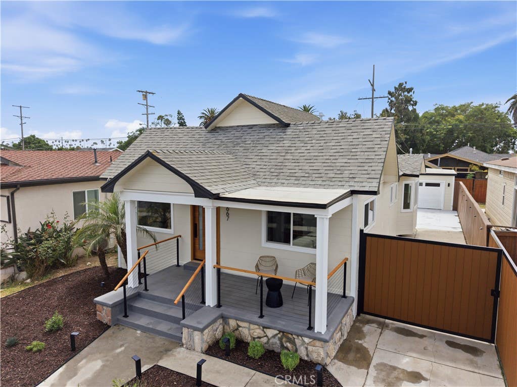Photo of 3667 Cimarron, Los Angeles, CA 90018 (MLS # SR26151752)