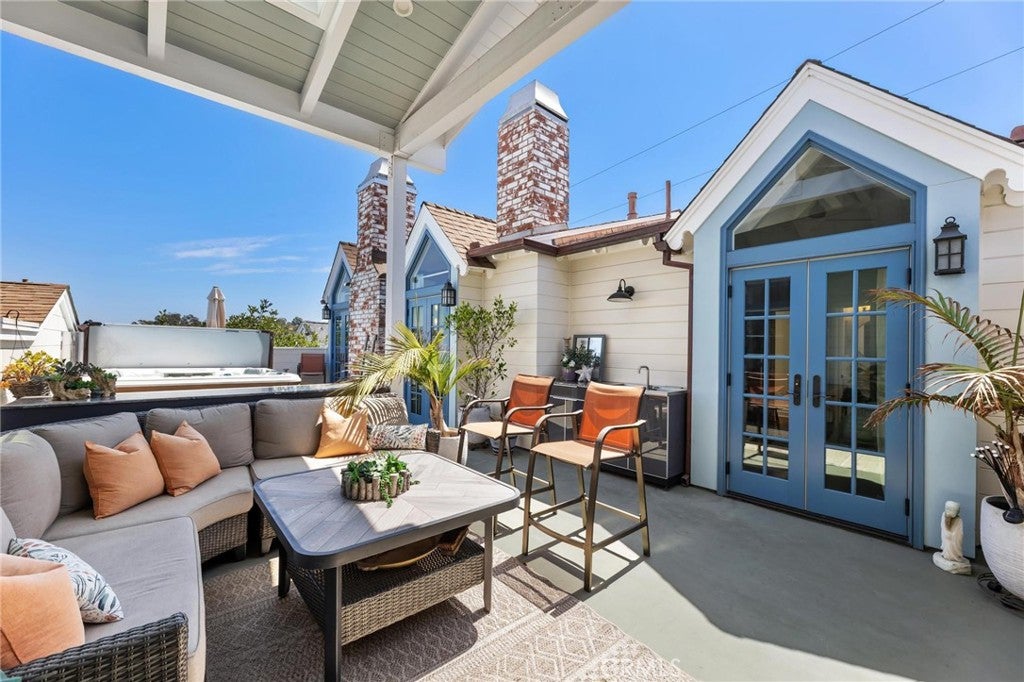 522 Marine Avenue