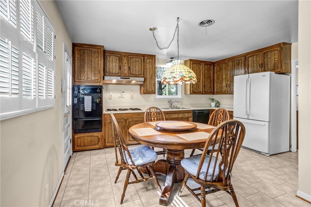 2321 Felicia Avenue