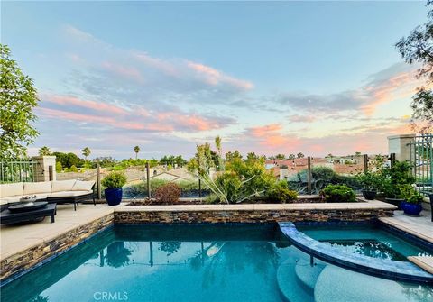 Photo of 28 Bonita Vista Vis, Lake Forest, CA 92610 (MLS # AR25221792)