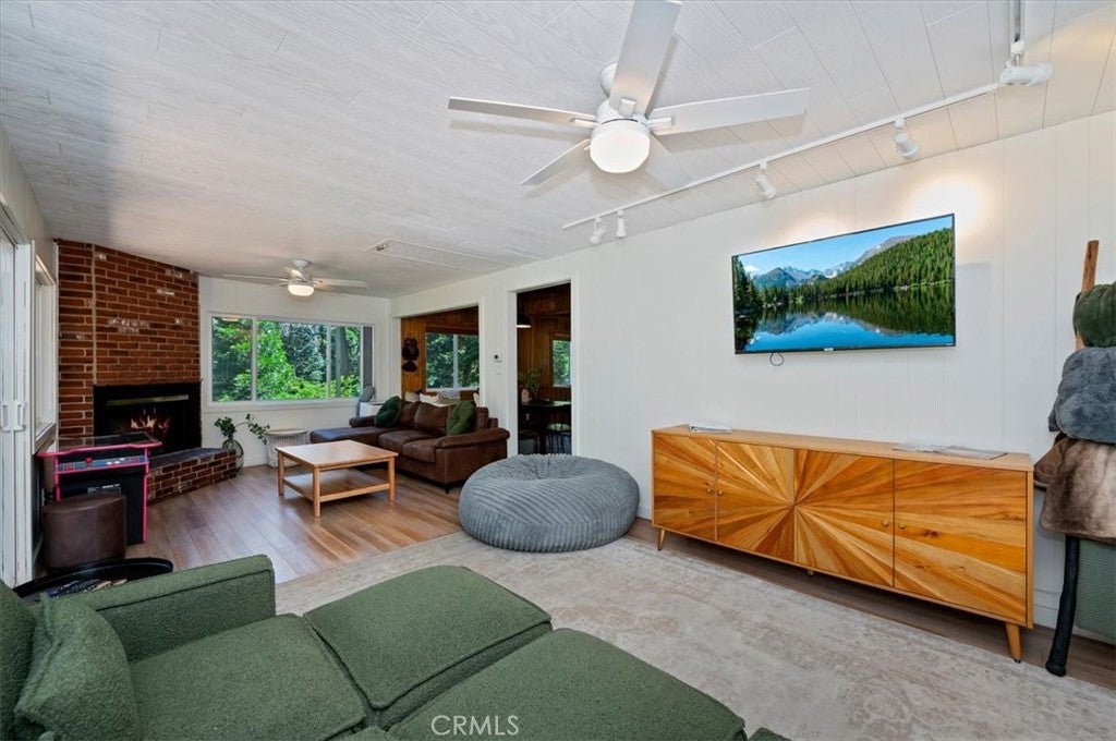 576 Kuffel Canyon Drive