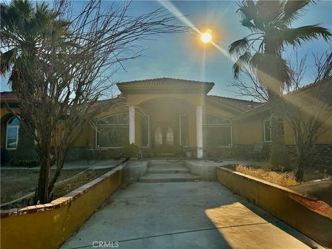 11460 11th Hesperia CA 92345