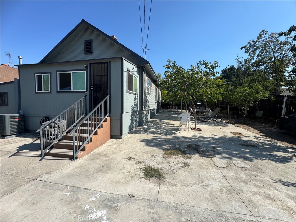 603 E 8th Street