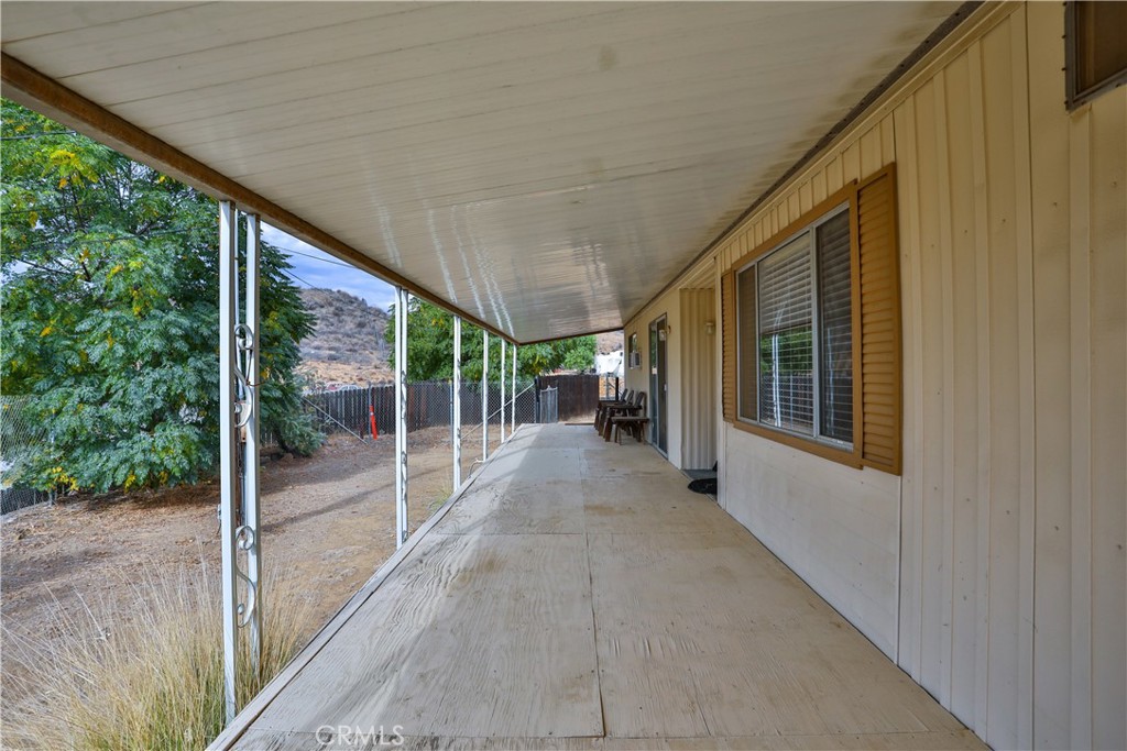 28261 Red Gum