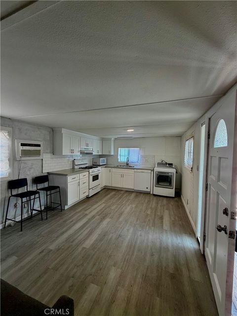 Photo of 6475 S Atlantic Avenue #911, Long Beach, CA 90805 (MLS # DW26020519)