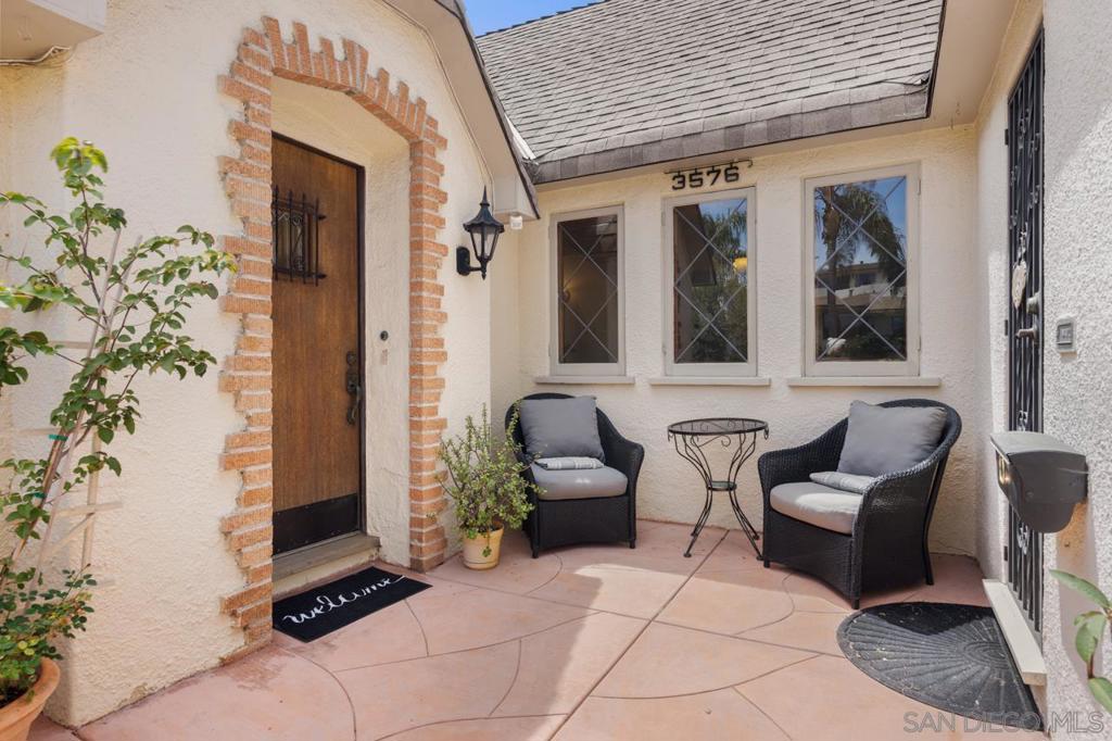 3576 Villa Terrace