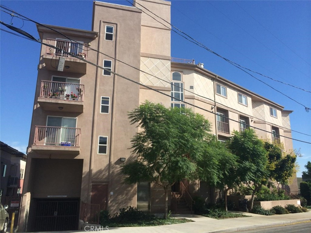 Newly remodeled 2 bedroom 1 bathroom 1st floor apartment in Chinatown Downtown Los Angeles. **All utilities included** Comes with 2 parking spaces in a gated underground parking garage. New flooring throughout the apartment. Beautiful views of Los Angeles from the balcony. Brand new kitchen appliances includes stainless steel microwave, stainless steel stove/oven, stainless steel refrigerator, sink's garbage disposal, and granite countertop in the kitchen. Central A/C air-conditioning and heating system. The apartment building has a laundry room on-site. Very convenient location that's close to shops, restaurants and freeways.