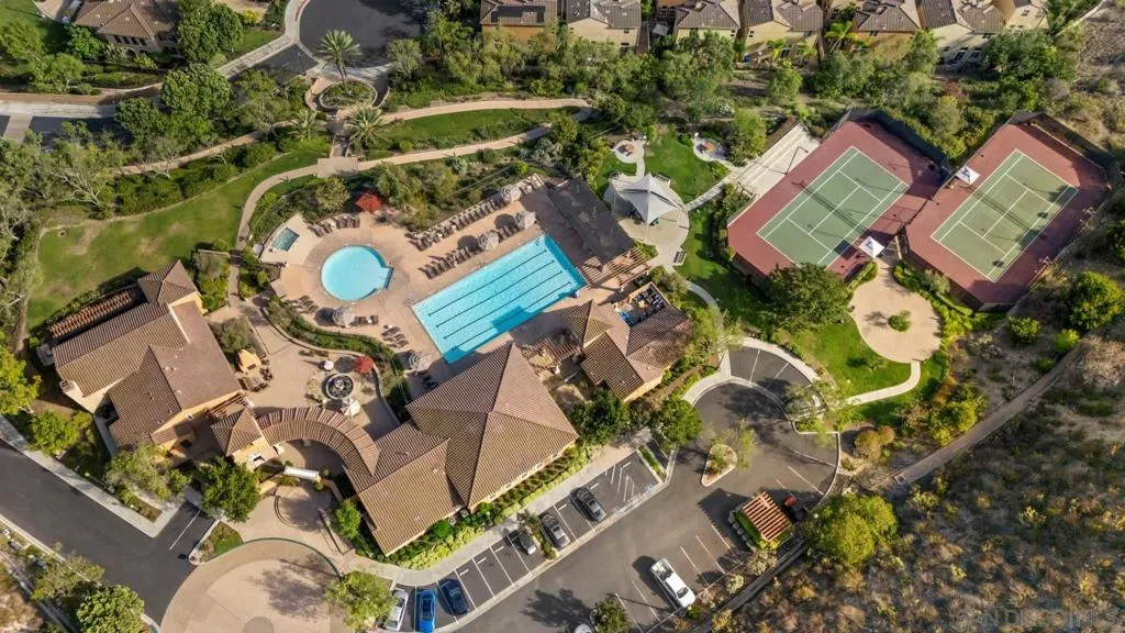 San Diego, California 92108, United States, 3 Bedrooms Bedrooms, ,2 BathroomsBathrooms,Residential,Active,219659