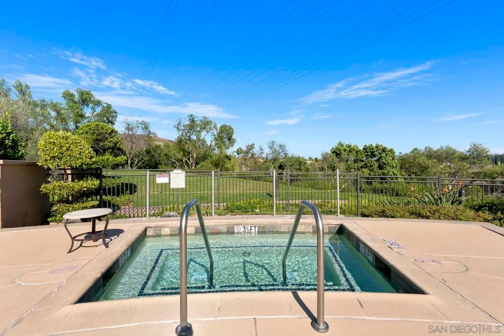 San Diego, California 92108, United States, 3 Bedrooms Bedrooms, ,2 BathroomsBathrooms,Residential,Active,219659