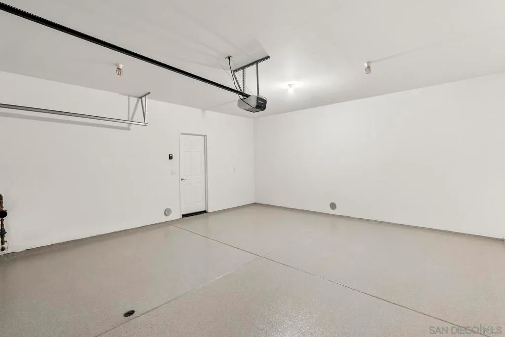 San Diego, California 92108, United States, 3 Bedrooms Bedrooms, ,2 BathroomsBathrooms,Residential,Active,219659