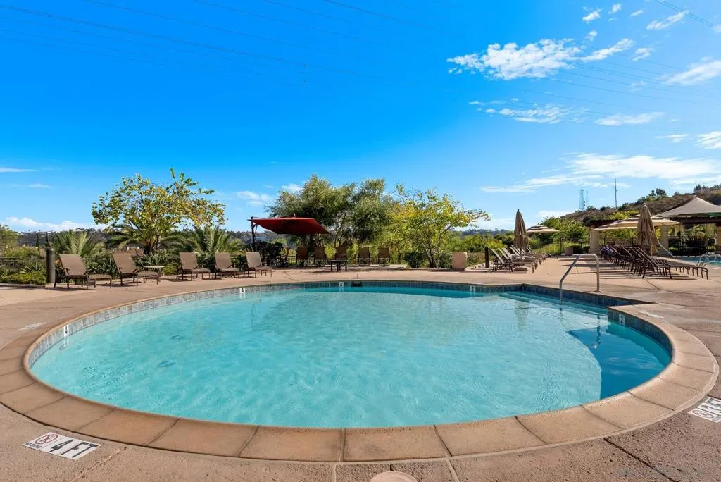 San Diego, California 92108, United States, 3 Bedrooms Bedrooms, ,2 BathroomsBathrooms,Residential,Active,219659