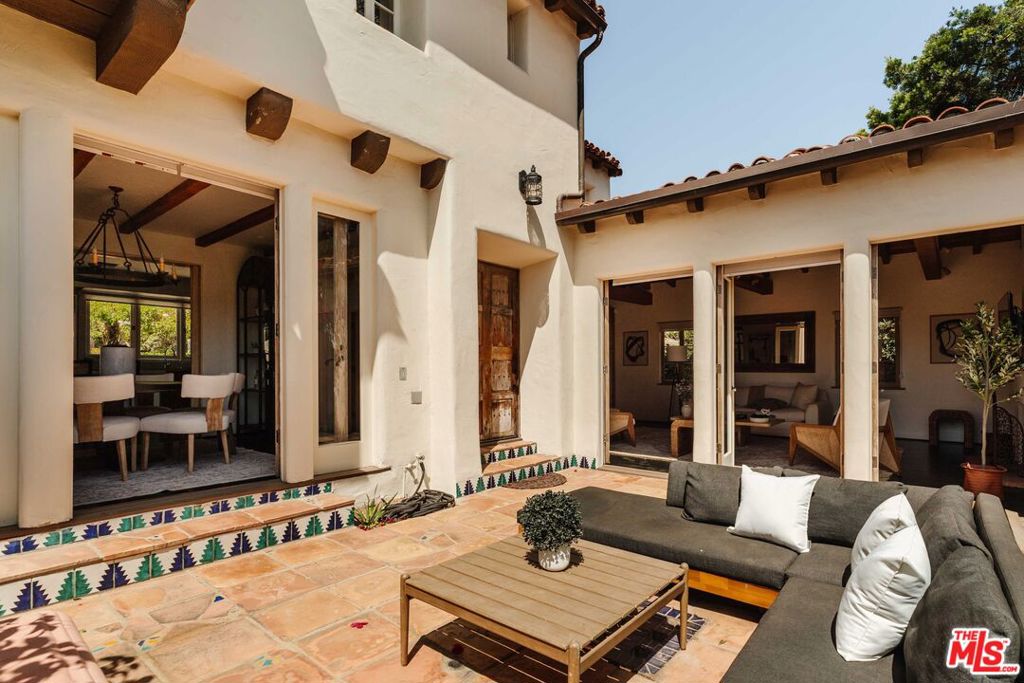 331 S Medio Drive