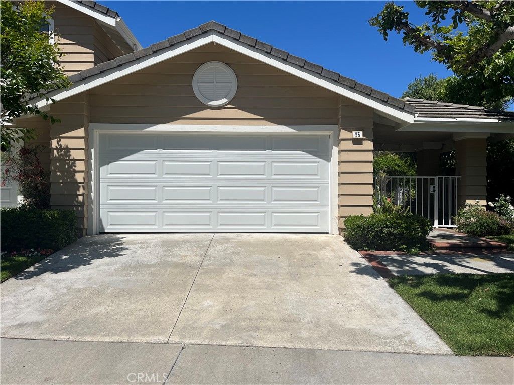 Photo of 25 MORNING BREEZE #46, Irvine, CA 92603 (MLS # OC26004833)