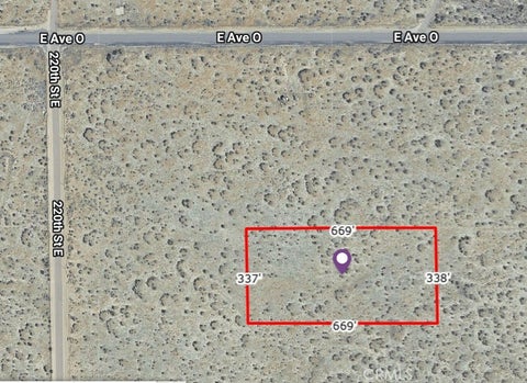 Photo of 804 E O Avenue E, Palmdale, CA 93591 (MLS # HD26224388)