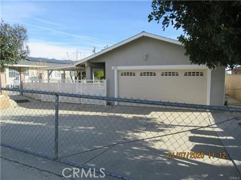 1282 N Phillips Banning CA 92220