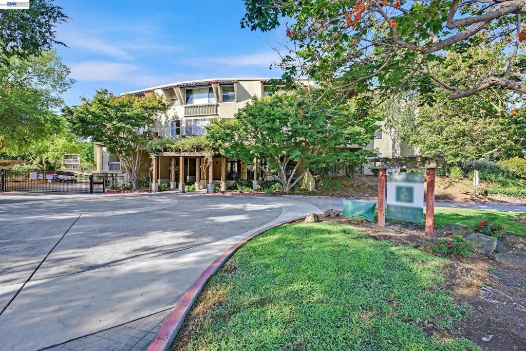 1087 Murrieta Blvd 138