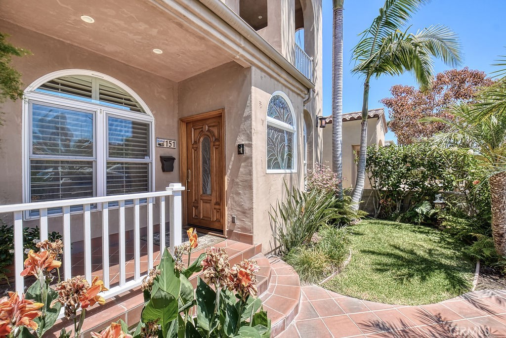 151 Nieto Avenue