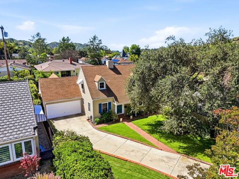 Photo of 1816 Rosita Drive, Glendale, CA 91208 (MLS # 26740879)