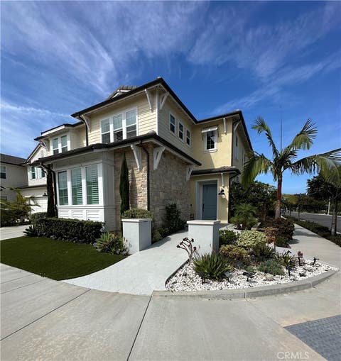 Photo of 17281 Cobblestone LN, Huntington Beach, CA 92649 (MLS # OC26182034)