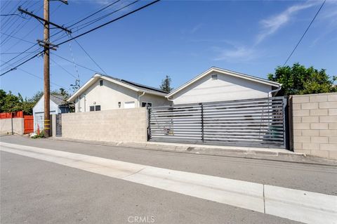 Photo of 944 Zook Drive #A, Glendale, CA 91202 (MLS # GD26043530)