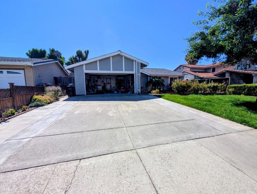 Open floor plan with light and airy living room with vaulted ceiling and fireplace. This home will captivate you, with tile and laminate flooring, granite countertops in the kitchen complete with plenty of cabinet space. Enjoy the large backyard with mature persimmon, orange and lemon trees, and frontyard laden with beautiful rose bushes, and all the safety from the house being in a quiet cul-de-sac. Close to freeway access, walking trails, park, shopping and schools, in short, the setting you deserve! Must see for a family looking for a home in the heart of the valley.  Renter is responsible for all utilities including water, electricity, gas and internet.  Upto 3 small pets are allowed.