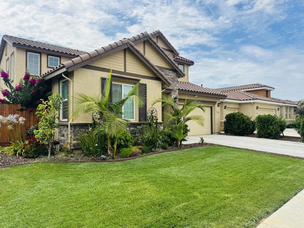 1952 Gus Villalta Drive